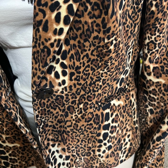 Leopard Print Velvet Blazer Focus 2000 size 4 - Picture 4 of 6